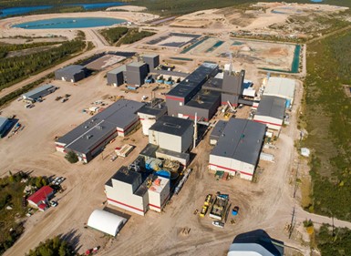 Photographie aérienne de l’établissement de McClean Lake.