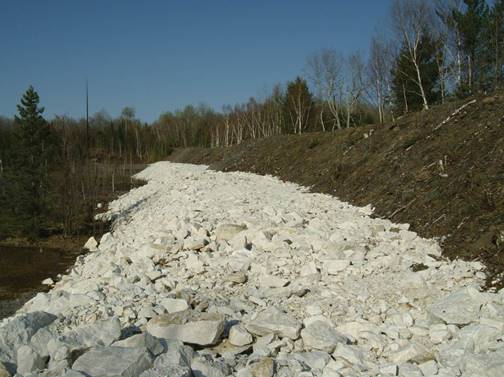 Image of main tailings dam at Dyno mine site