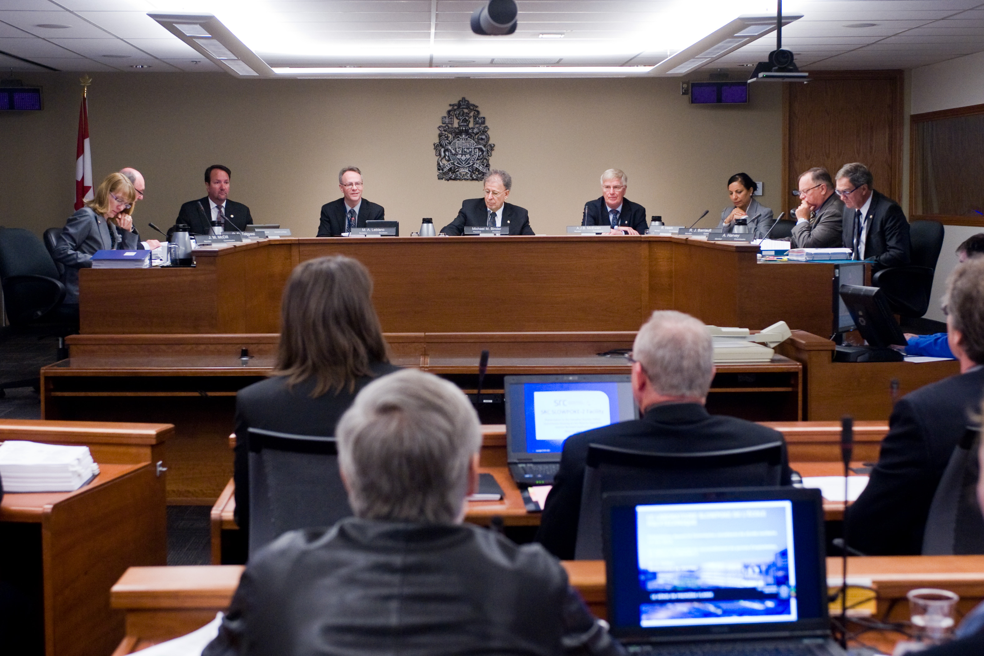 photo of a cnsc hearing