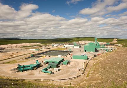 Installations de traitement d'uranium et de fabrication de combustible au Canada